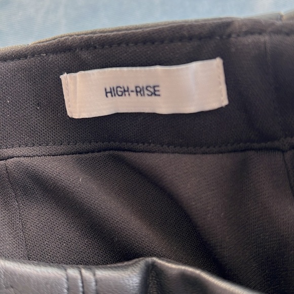 Hollister Faux Leather Black High Rise Mini Skirt - Size S - Picture 8 of 10